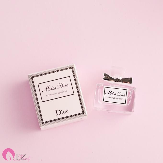 Nuoc-hoa-mini-miss-dior-blooming-bouquet-5ml