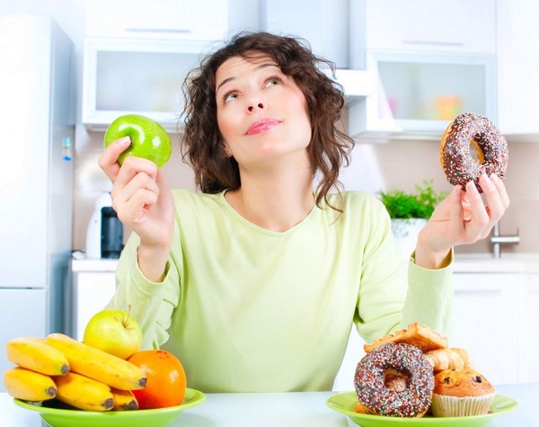 Duy trì chế độ ăn lành mạnh để giảm thiểu mụn xuất hiện