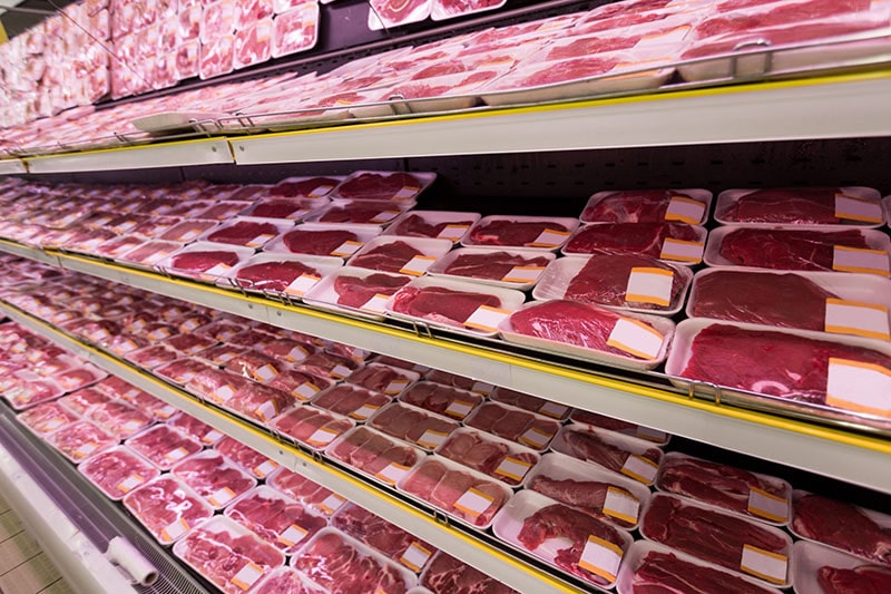 Thịt bò châu âu được bày bán nhiều tại các siêu thị lớn và cửa hàng chuyên doanh thịt