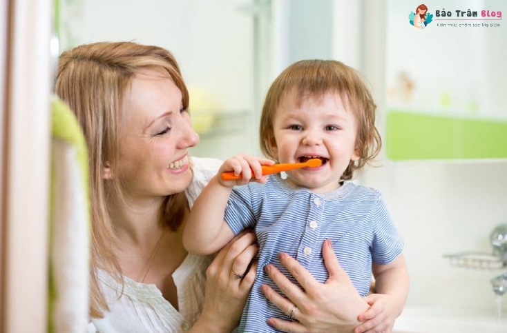 Cách chăm sóc răng miệng cho trẻ theo từng giai đoạn 7