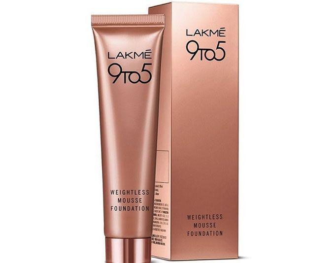 Lakme 9 to 5 weightless foundation